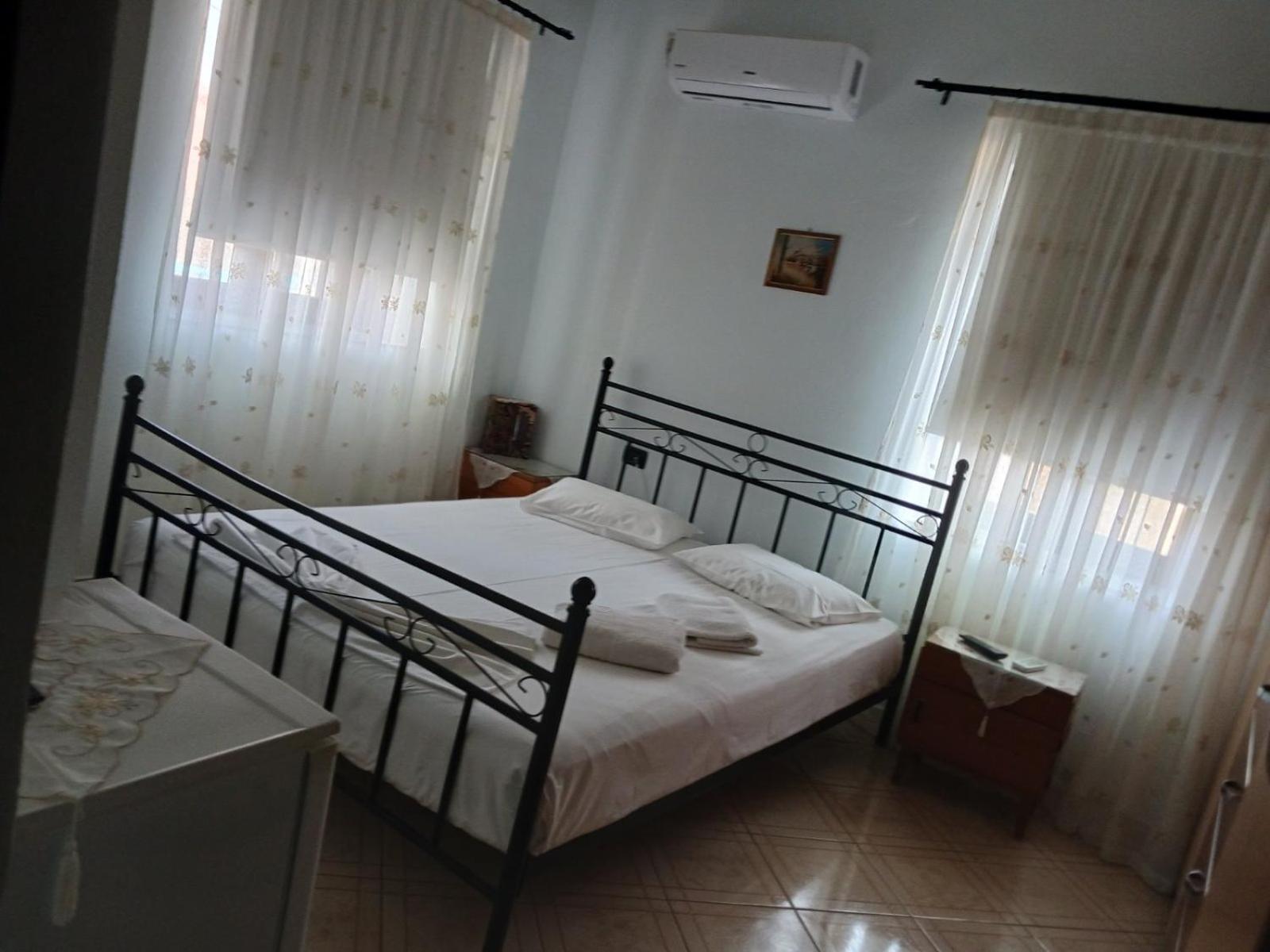 Janis Castle Apartment Хімара Екстер'єр фото